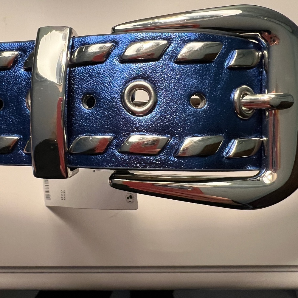Urban Outfitters - NWT - Blue and Silver Belt - Size Small